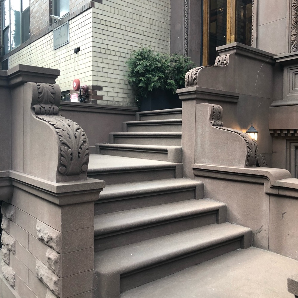 Meet your Posher, Brit